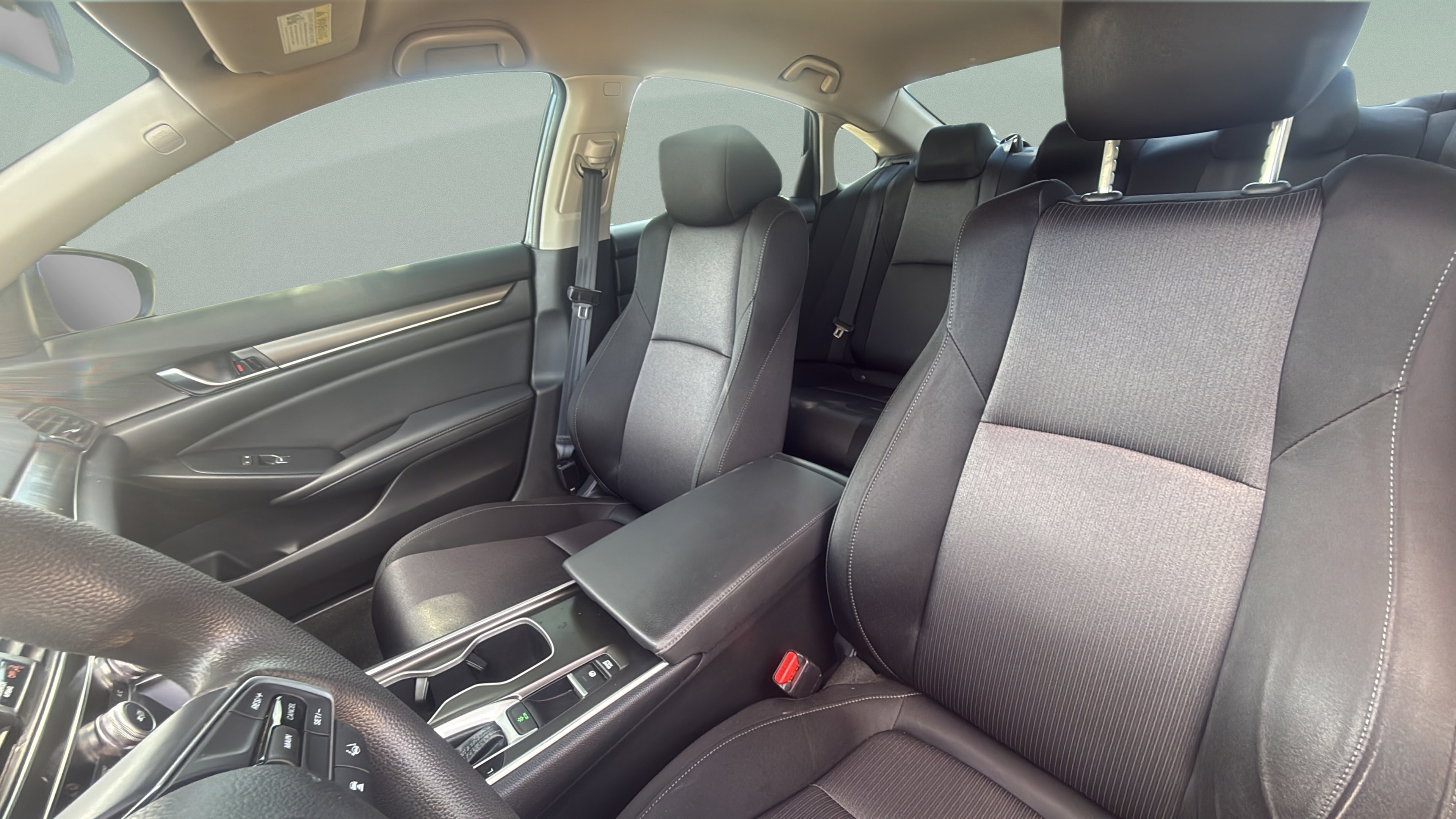 Used 2020 Honda Accord LX image 12