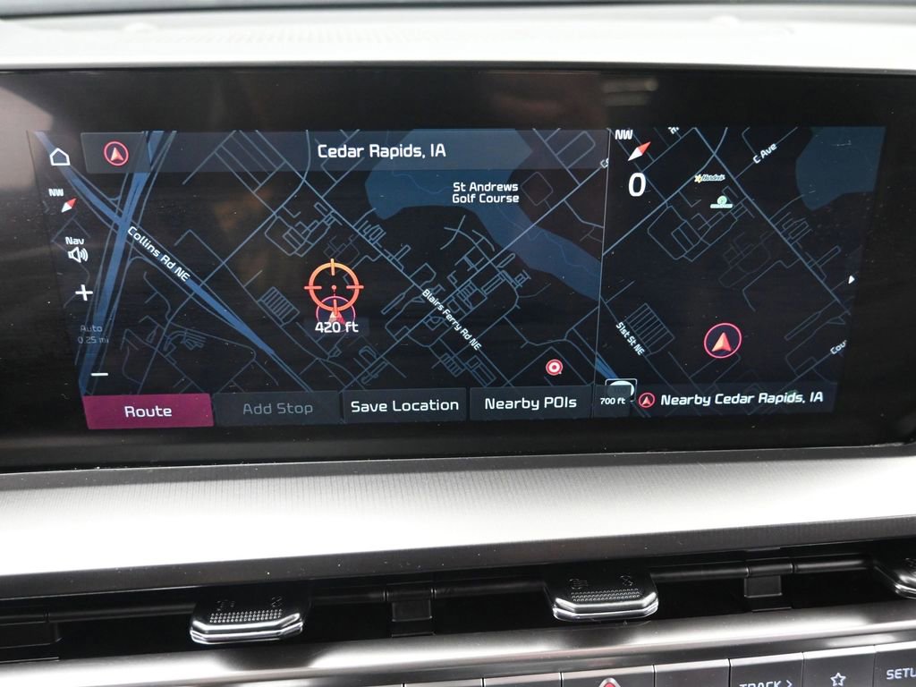 Used 2025 Kia Telluride S image 16