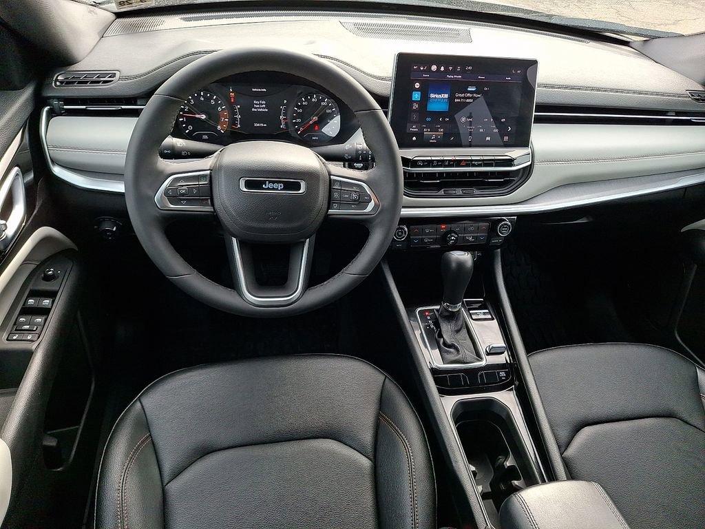 Used 2024 Jeep Compass Limited image 2