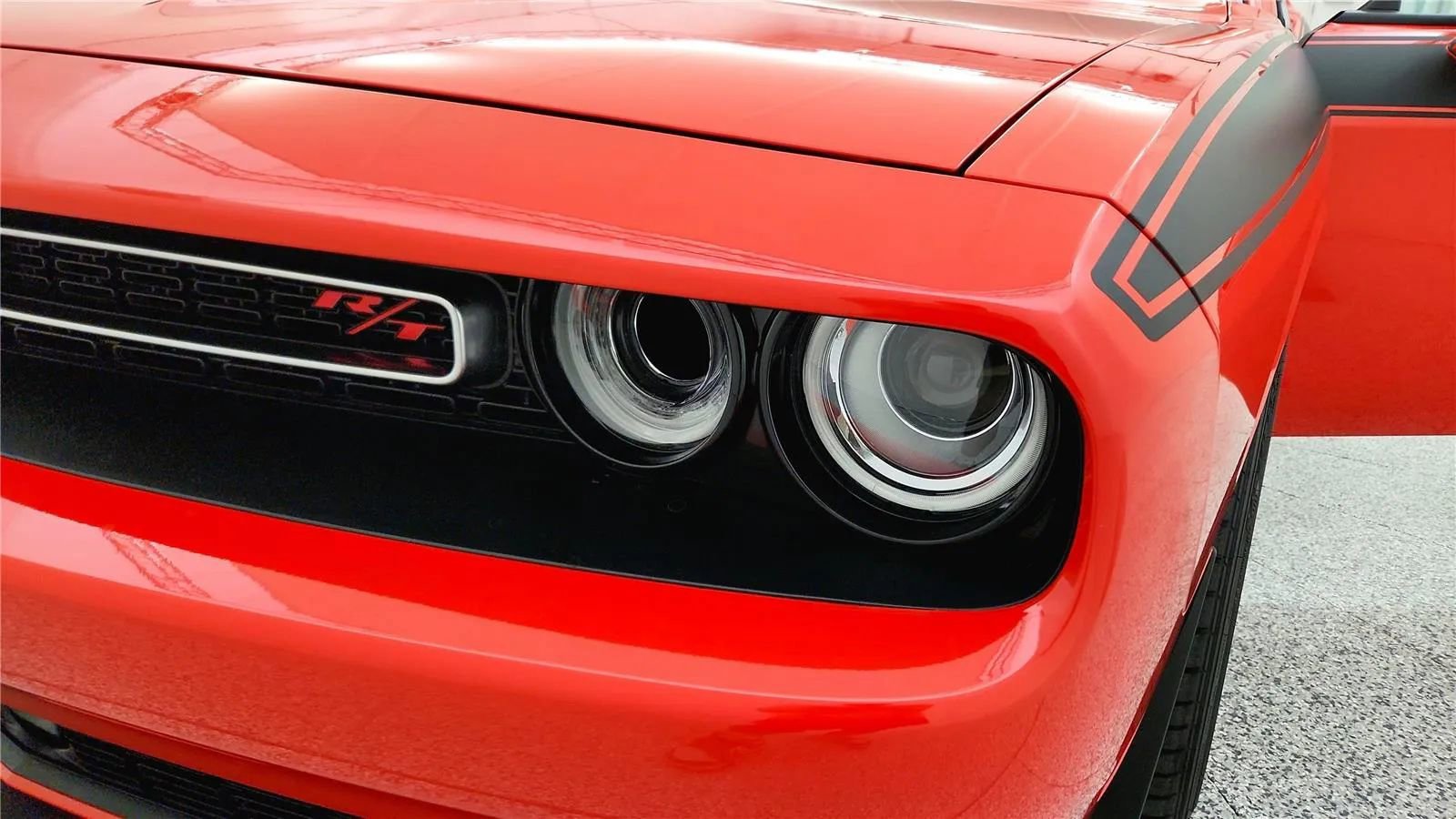 Used 2023 Dodge Challenger R/T w/ Plus Package image 14