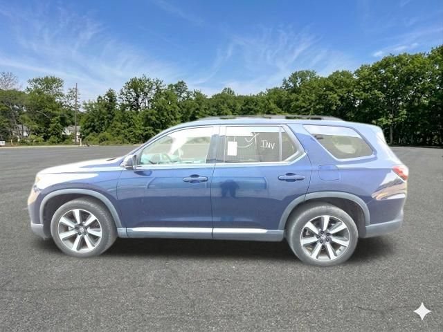 Used 2023 Honda Pilot Touring image 9