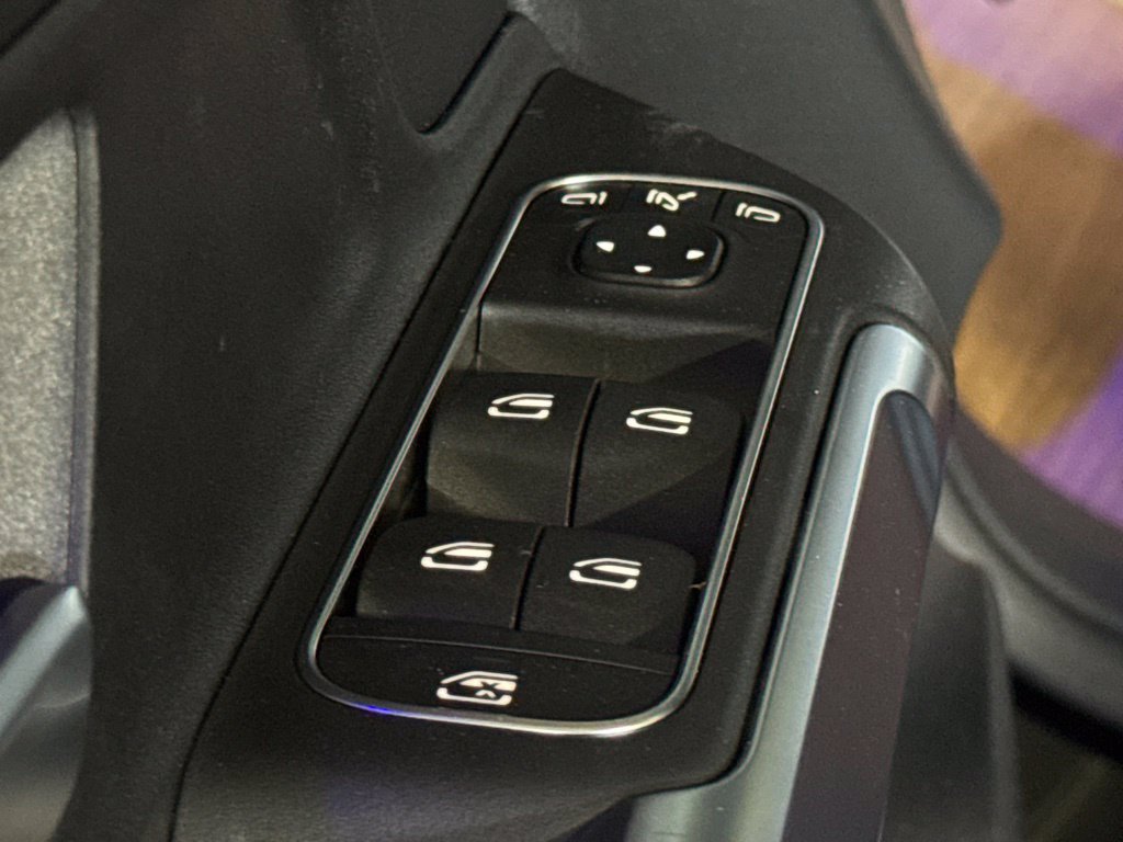 New 2026 Mercedes-Benz GLB 250 image 22