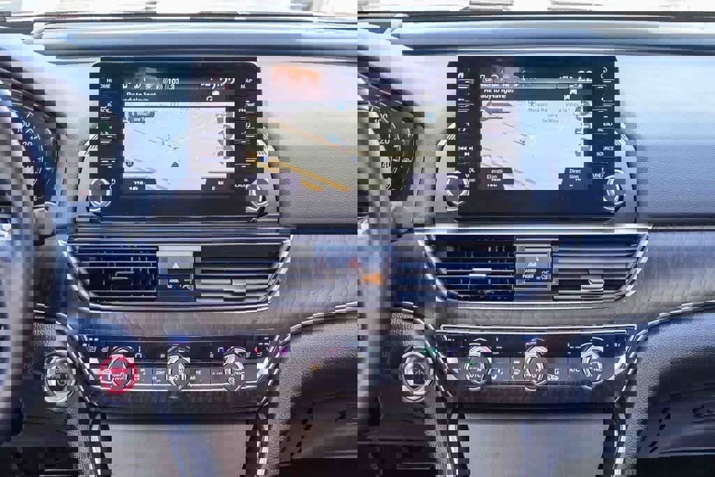 Used 2022 Honda Accord Touring image 12