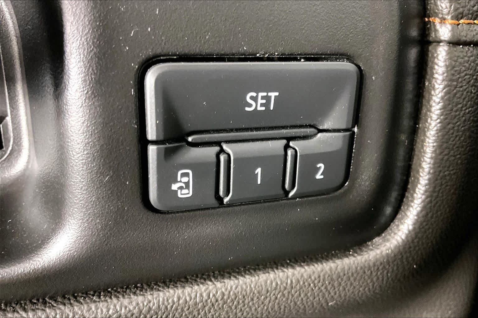 Used 2021 GMC Sierra 1500 AT4 AWD/4WD image 32