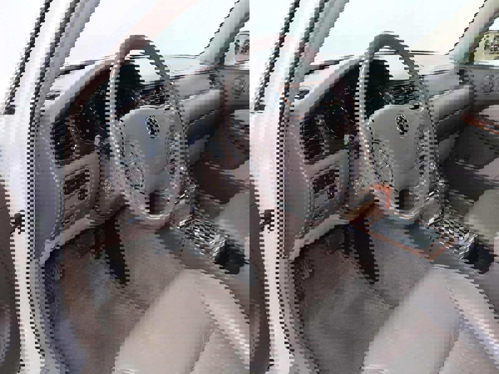 Used 2004 Acura RL w/Navigation System image 9