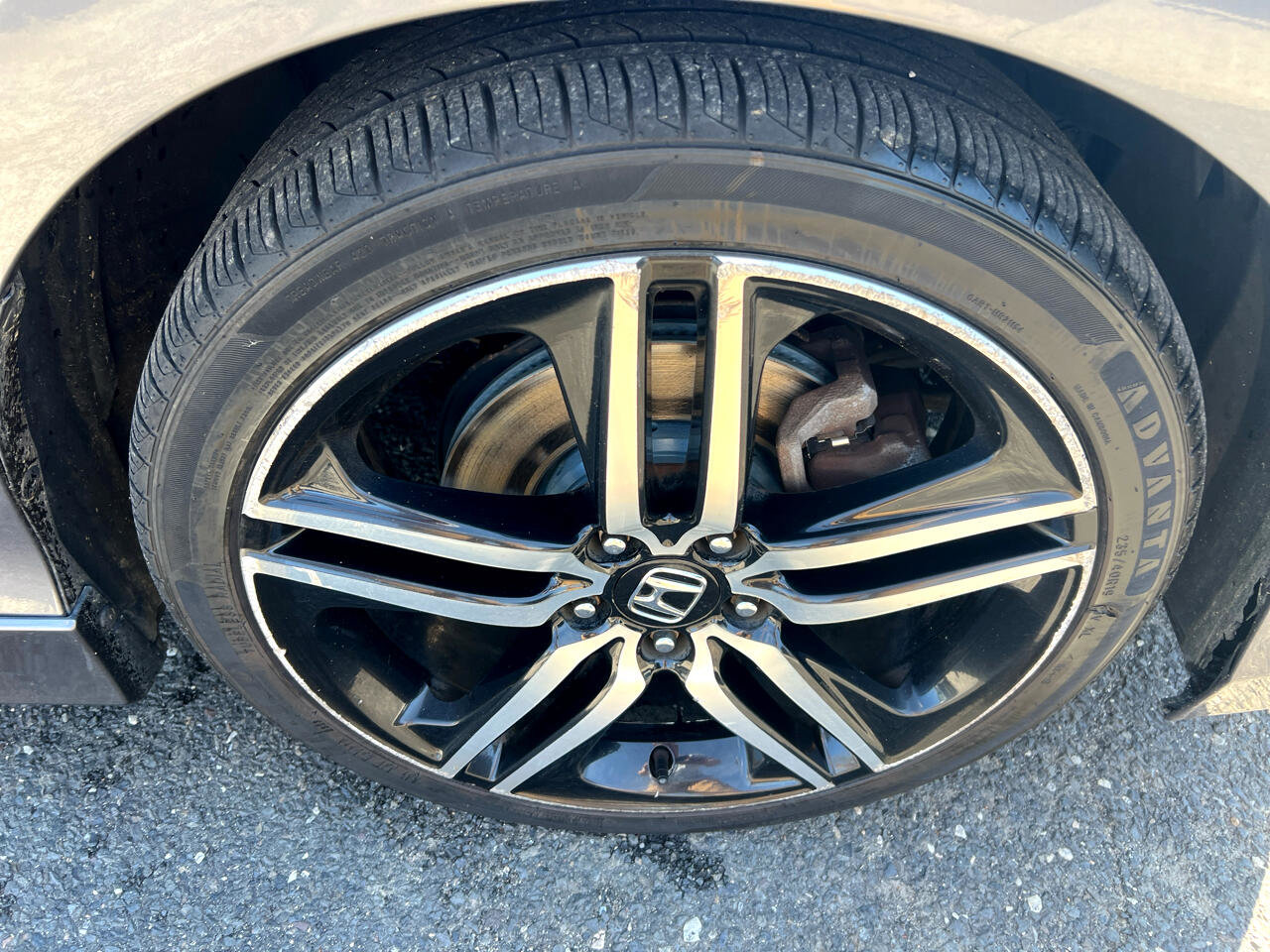 Used 2017 Honda Accord Sport Special Edition image 4