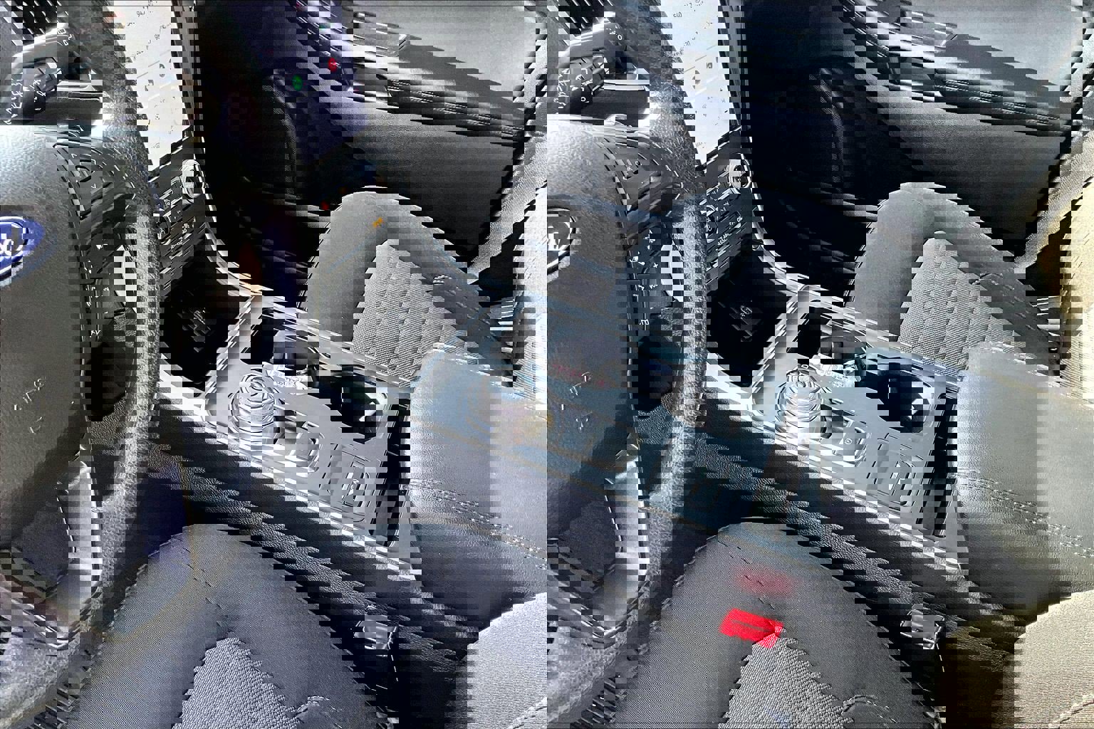 Used 2022 Ford Edge SE w/ Black Appearance Package image 15