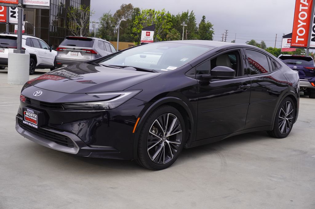 Used 2023 Toyota Prius Limited FWD image 5