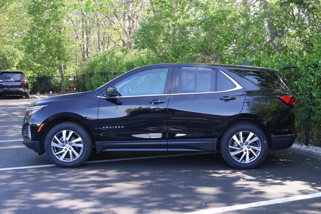 Used 2023 Chevrolet Equinox LT AWD/4WD image 4