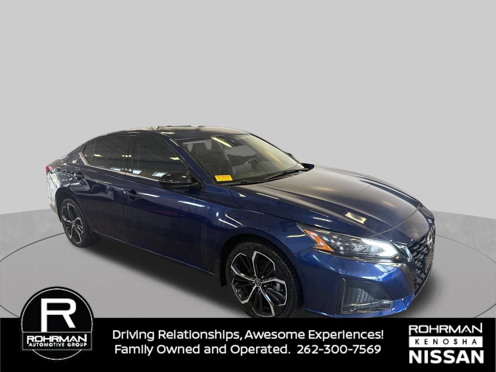 Used 2023 Nissan Altima 2.5 SR w/ SR Premium Package AWD/4WD image 9
