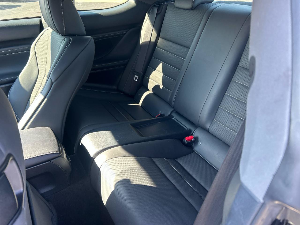 Used 2017 Lexus RC 200t RWD image 11