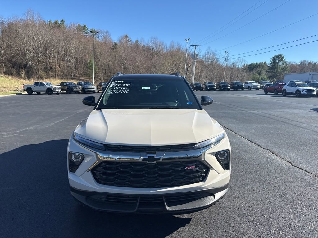 New 2026 Chevrolet TrailBlazer RS w/ Convenience Package AWD/4WD video 3