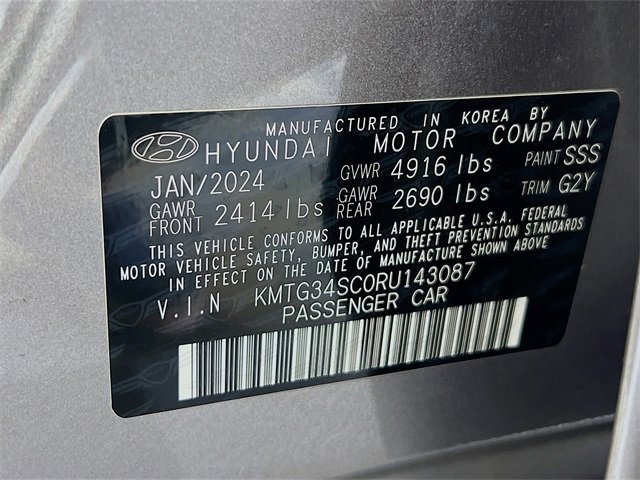 Used 2024 Genesis G70 2.5T image 16