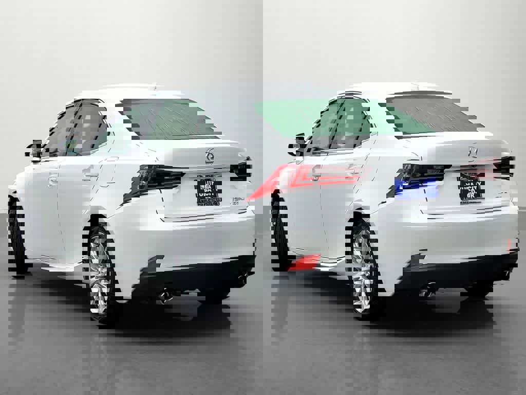 Used 2015 Lexus IS 250 image 4