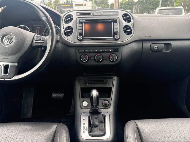 Used 2015 Volkswagen Tiguan SE AWD/4WD image 19