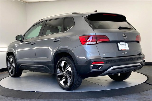 Used 2024 Volkswagen Taos SE image 12