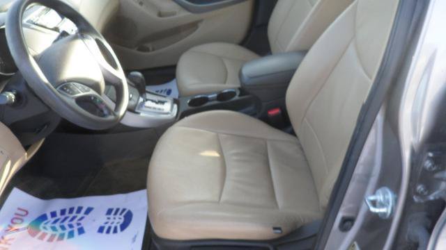 Used 2013 Hyundai Elantra GLS w/ Preferred Pkg FWD image 14