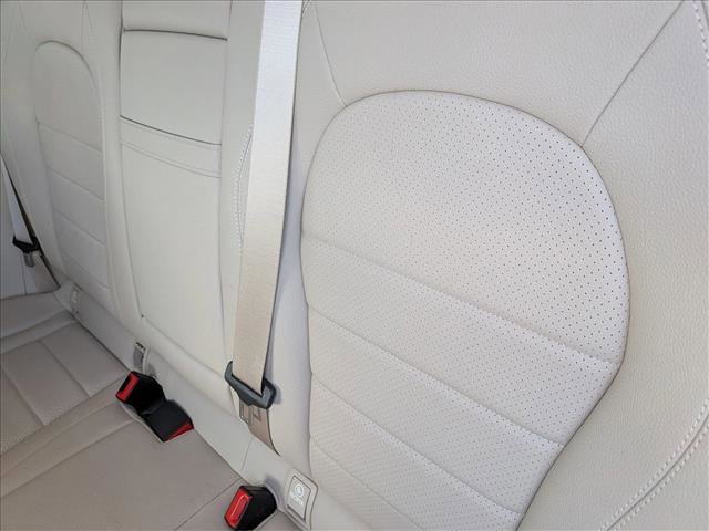 Used 2020 Mercedes-Benz GLC 300 image 17