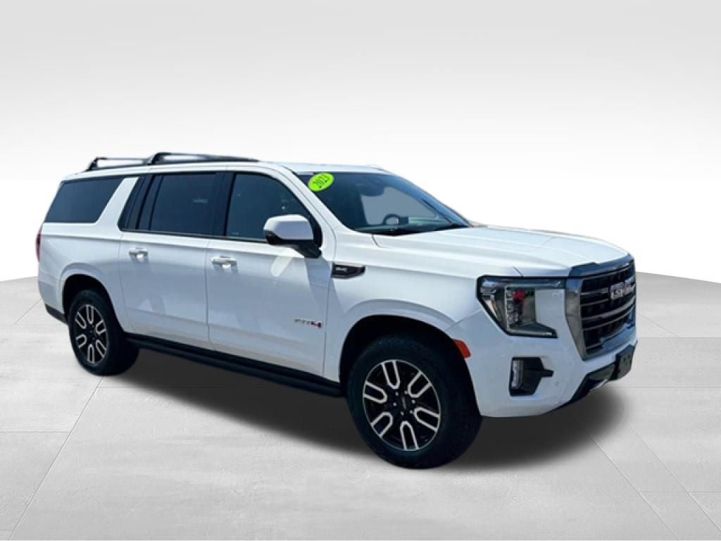 Used 2023 GMC Yukon XL AT4 w/ Technology Package AWD/4WD image 10