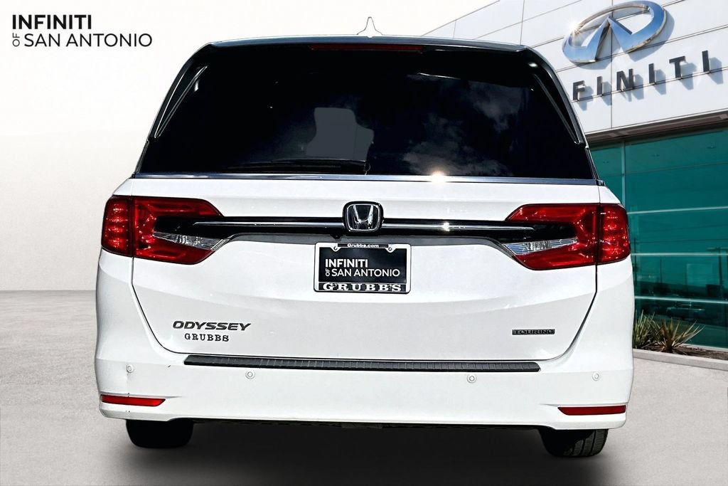 Used 2023 Honda Odyssey Touring image 5