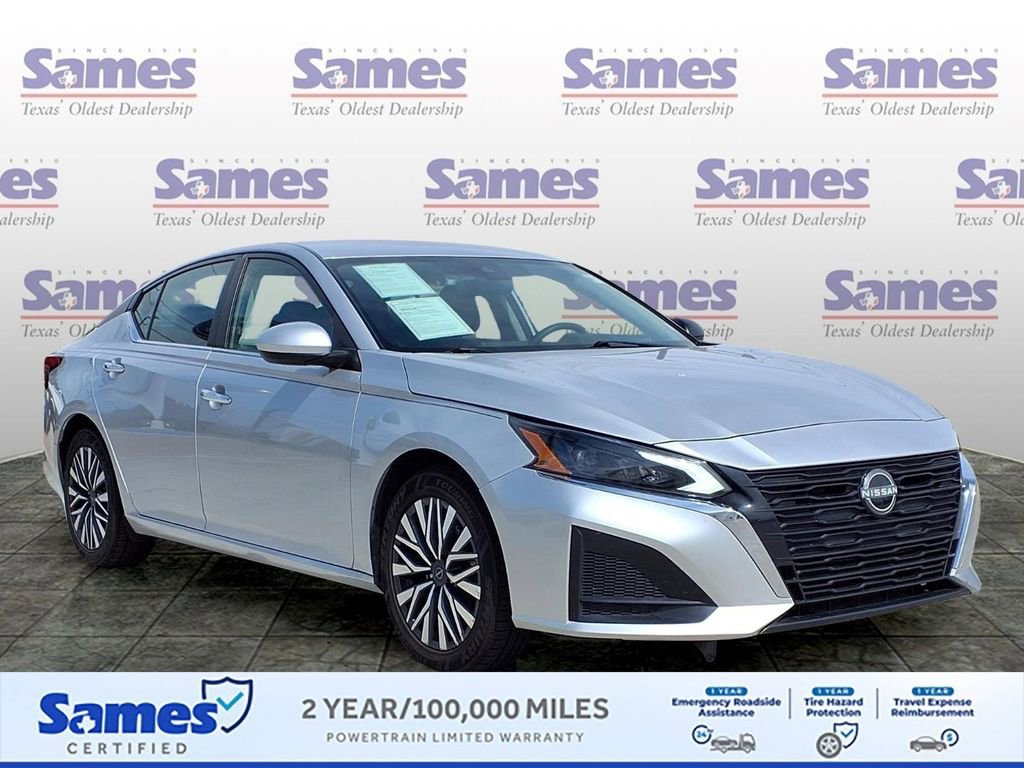 Used 2024 Nissan Altima 2.5 SV