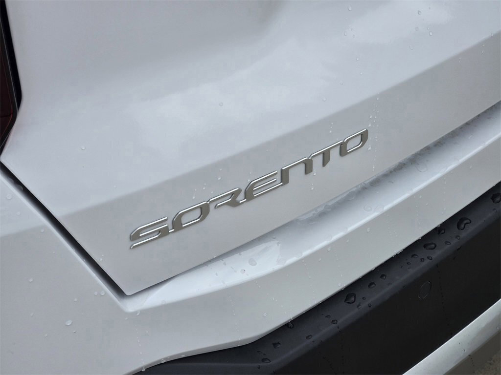 New 2026 Kia Sorento S image 8