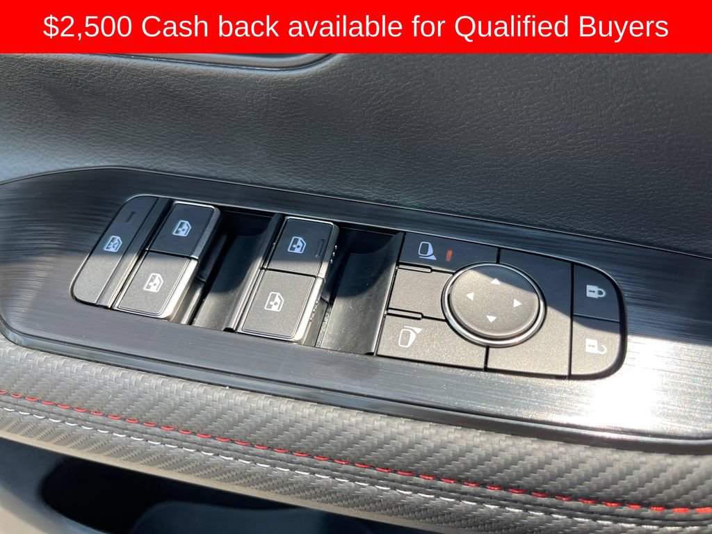 New 2026 Nissan Kicks SR w/ SR Premium Package FWD image 13