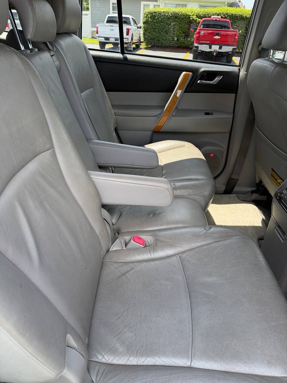 Used 2010 Toyota Highlander Limited AWD/4WD image 18