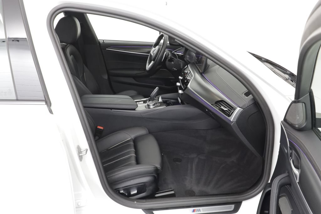 Used 2023 BMW 540i xDrive w/ M Sport Package AWD/4WD image 21