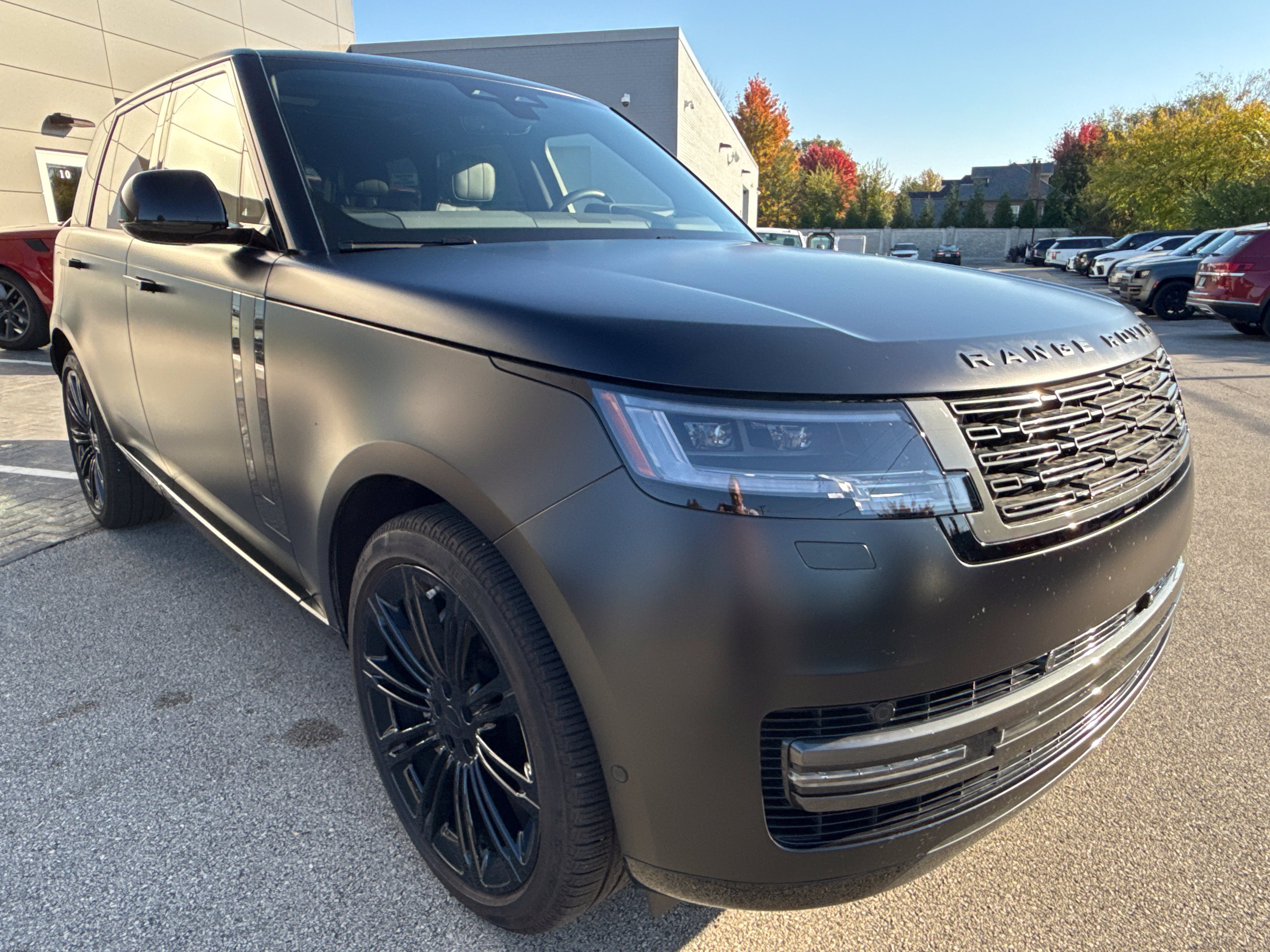 Used 2026 Land Rover Range Rover SE AWD/4WD image 7