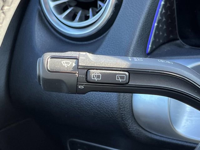 Used 2024 Mercedes-Benz GLB 250 image 40