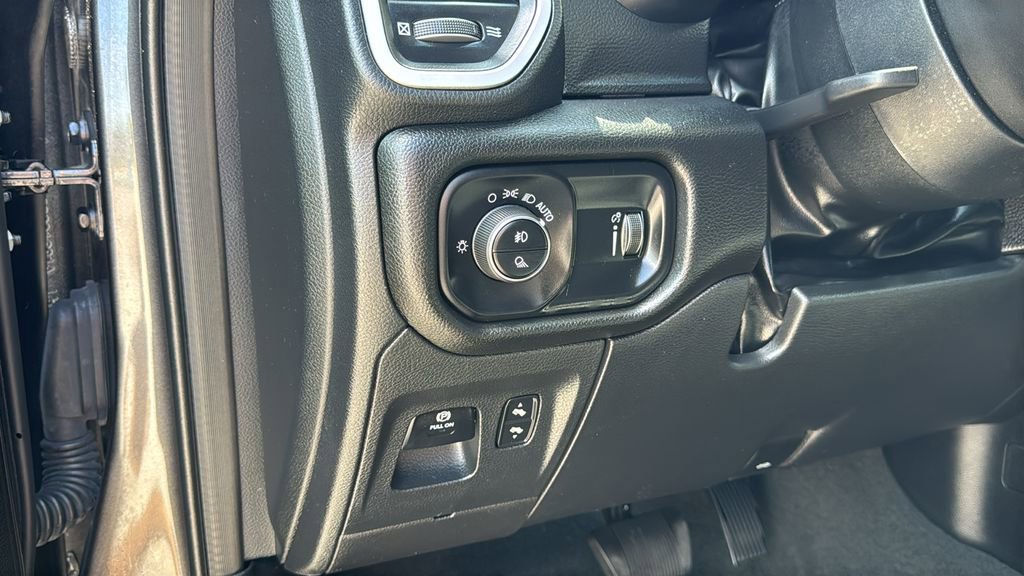 Used 2023 RAM 1500 Big Horn image 29