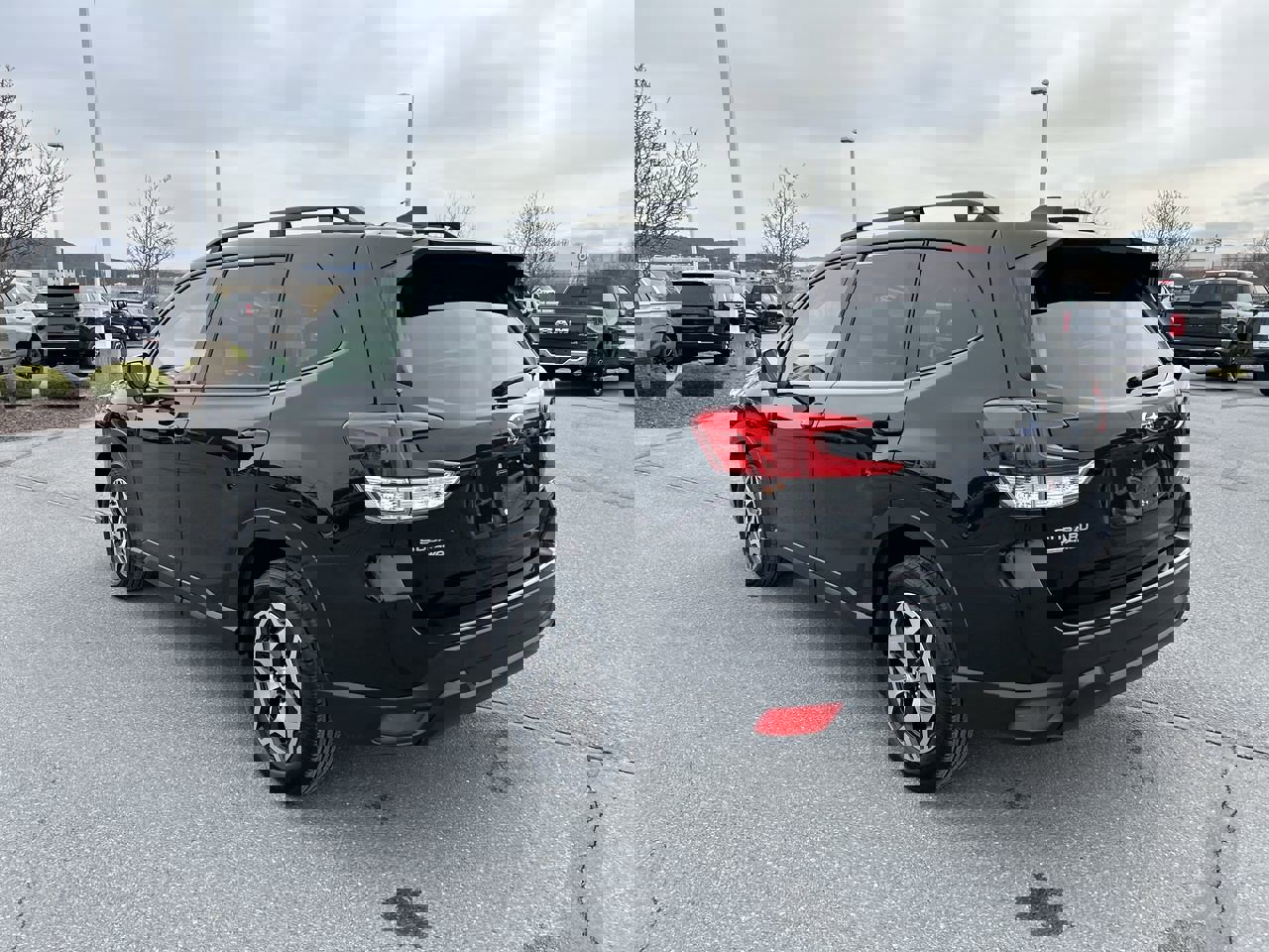 Used 2022 Subaru Forester Premium image 5