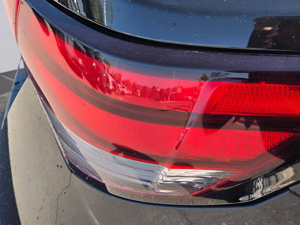 Used 2021 Nissan Sentra SR FWD image 24