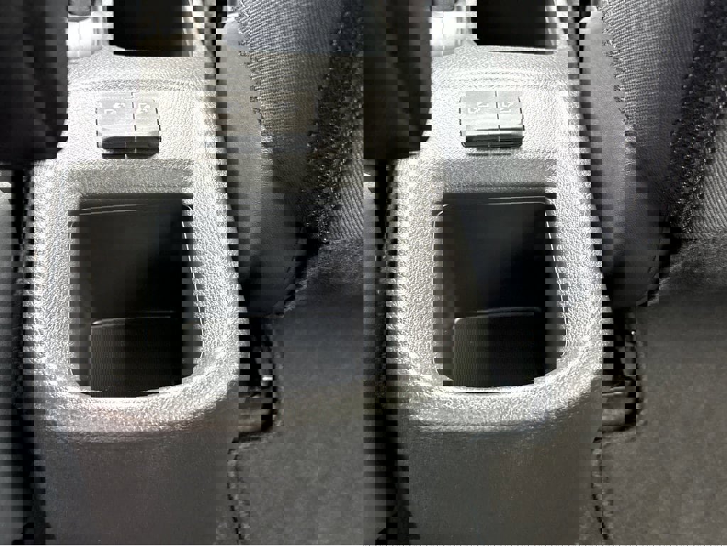 New 2025 Nissan Kicks Play S image 12