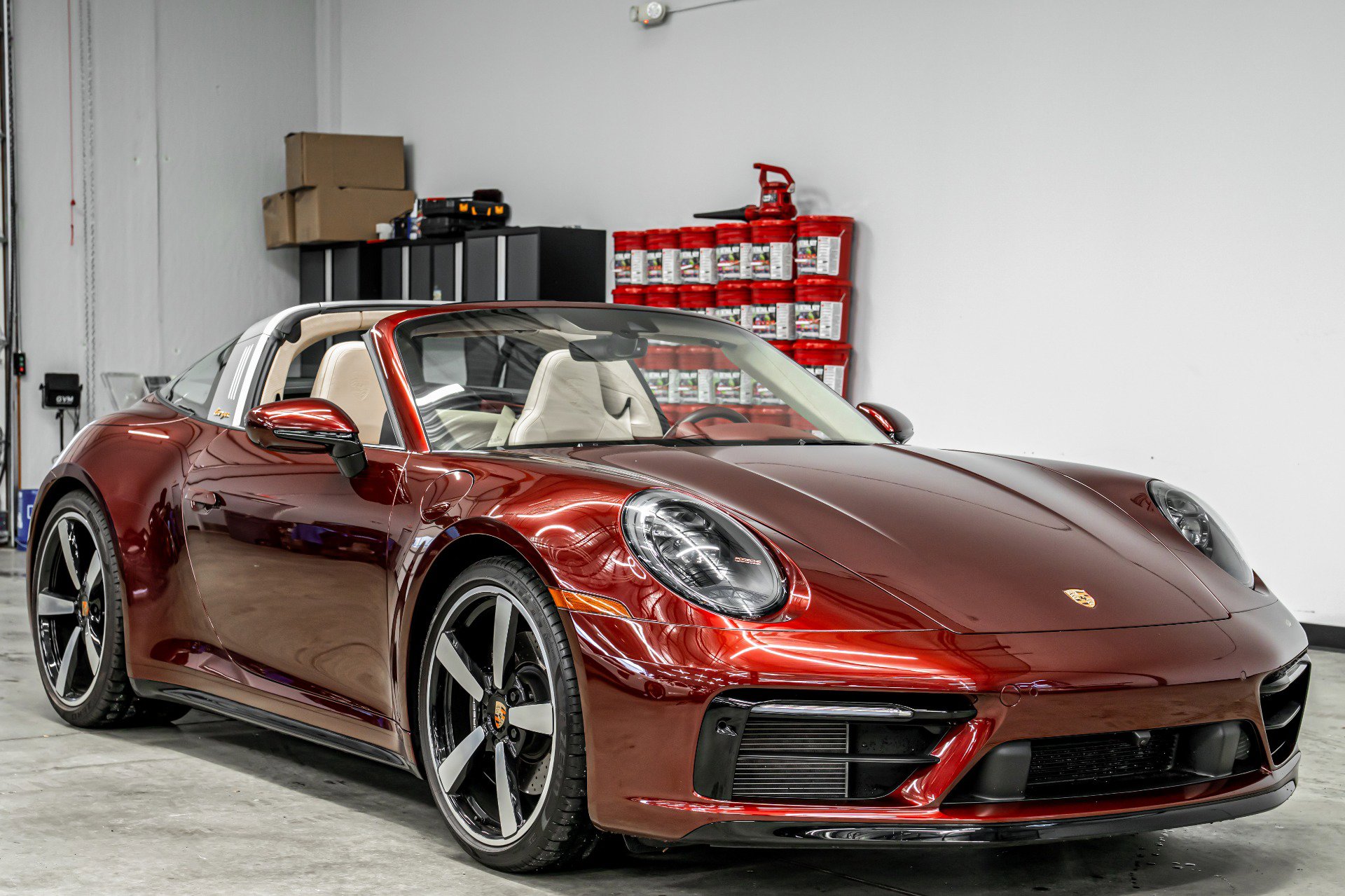 Used 2021 Porsche 911 Targa 4S Heritage Design image 3
