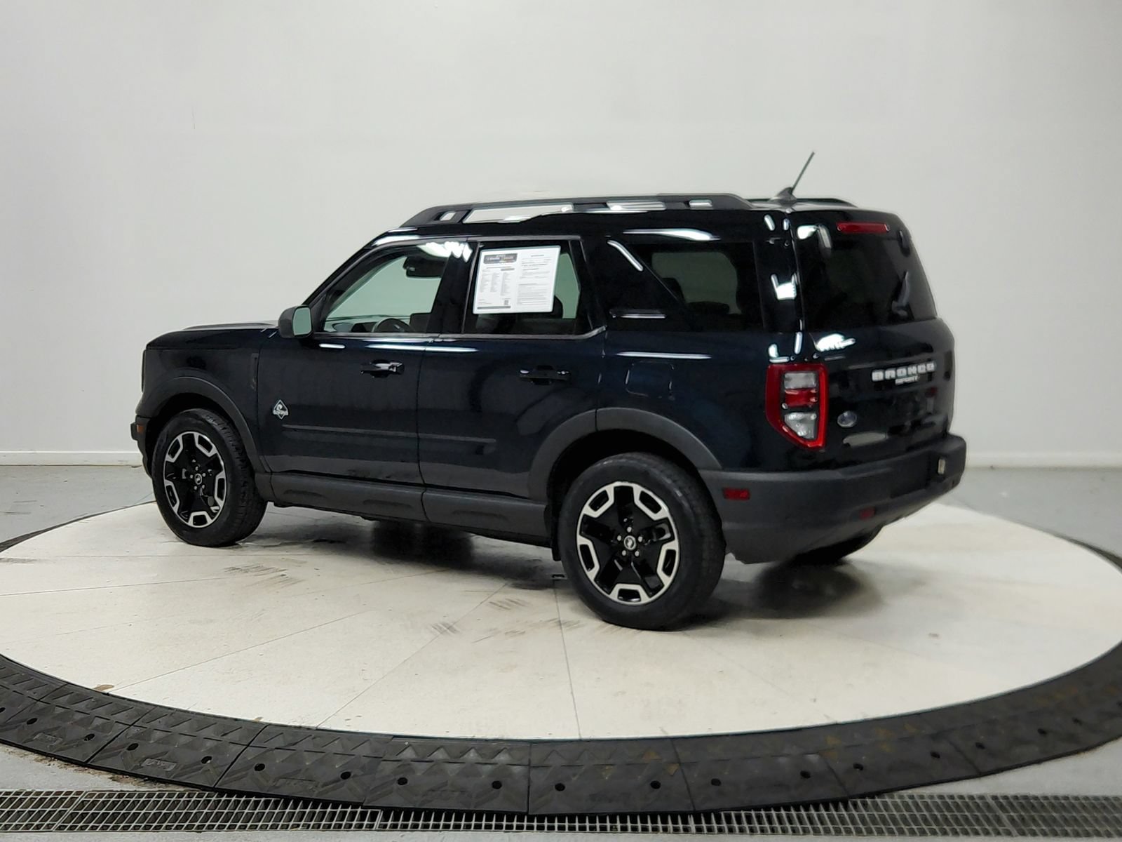 Used 2022 Ford Bronco Sport Outer Banks AWD/4WD image 6