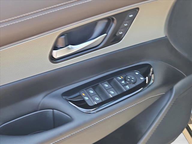 Certified 2026 Nissan Murano Platinum w/ Cargo Package AWD/4WD image 12