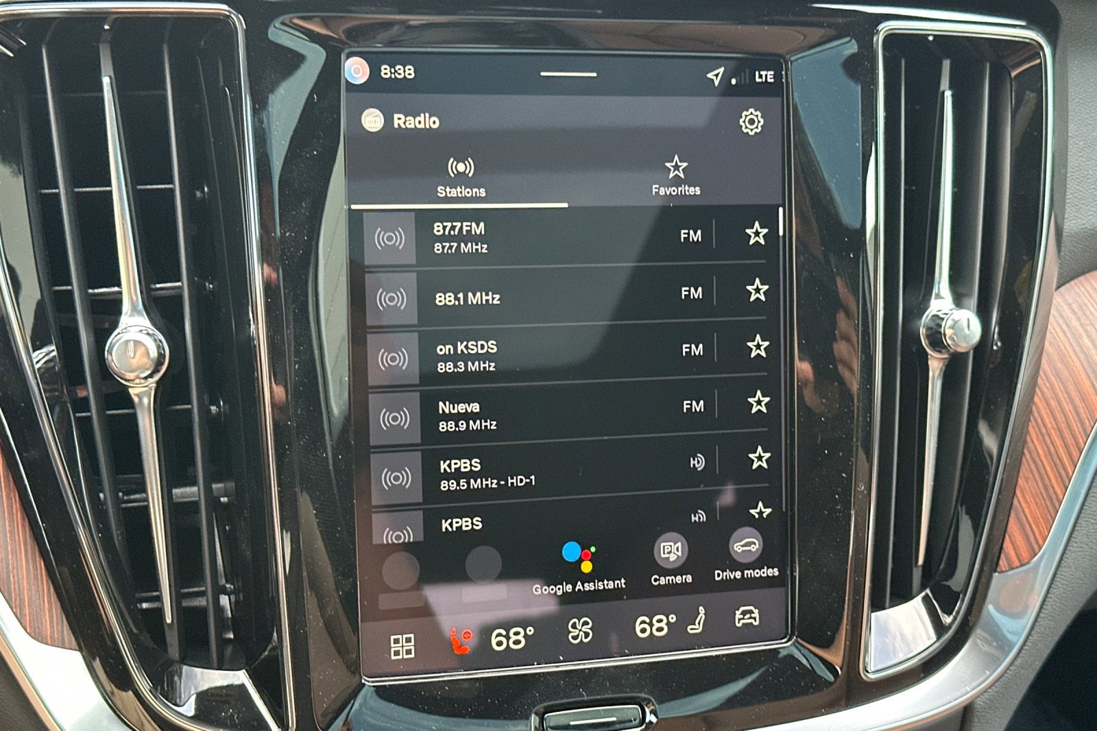 New 2026 Volvo V60 B5 Cross Country Plus w/ Climate Package image 15