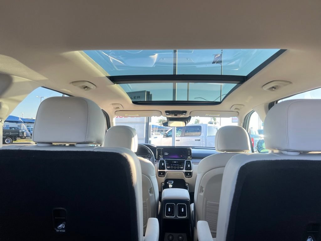 Used 2023 Kia Sorento EX w/ Panoramic Sunroof Package FWD image 49