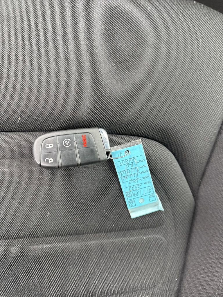 Used 2022 Jeep Renegade Latitude w/ Convenience Group image 34