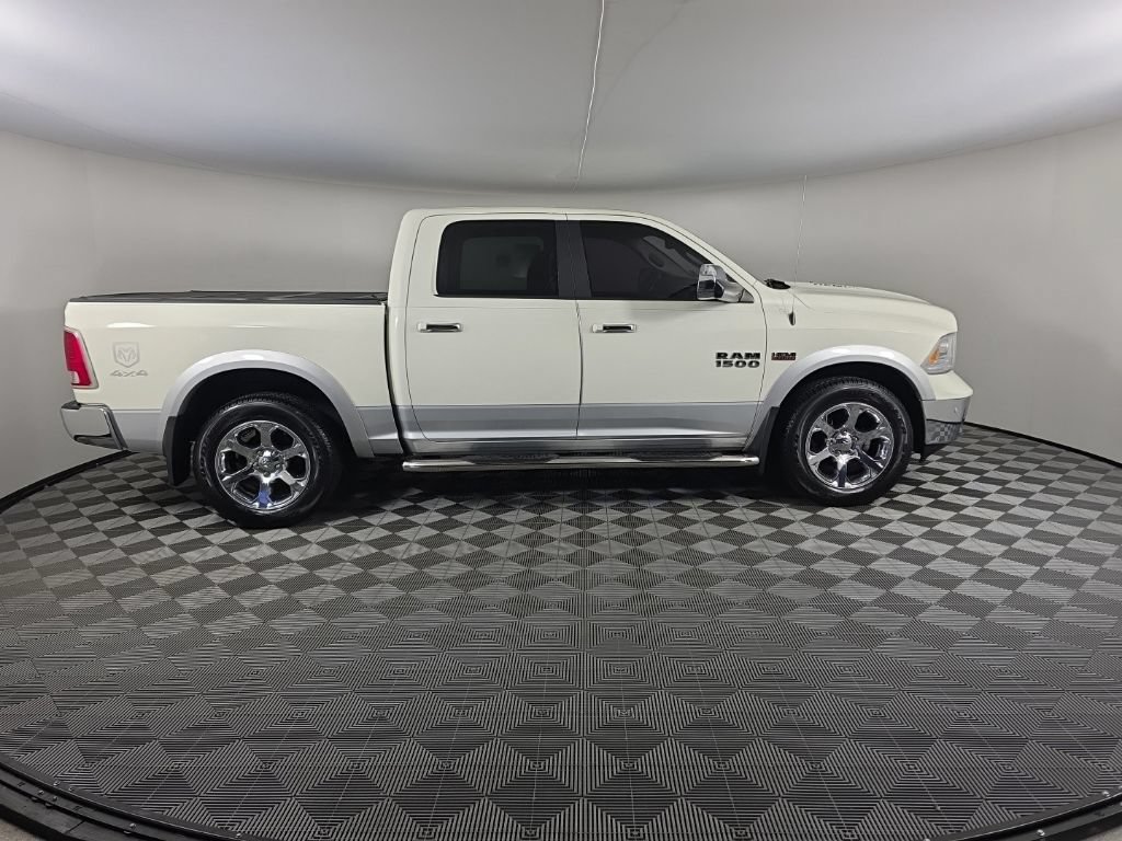Used 2017 RAM 1500 Laramie w/ Convenience Group AWD/4WD image 6