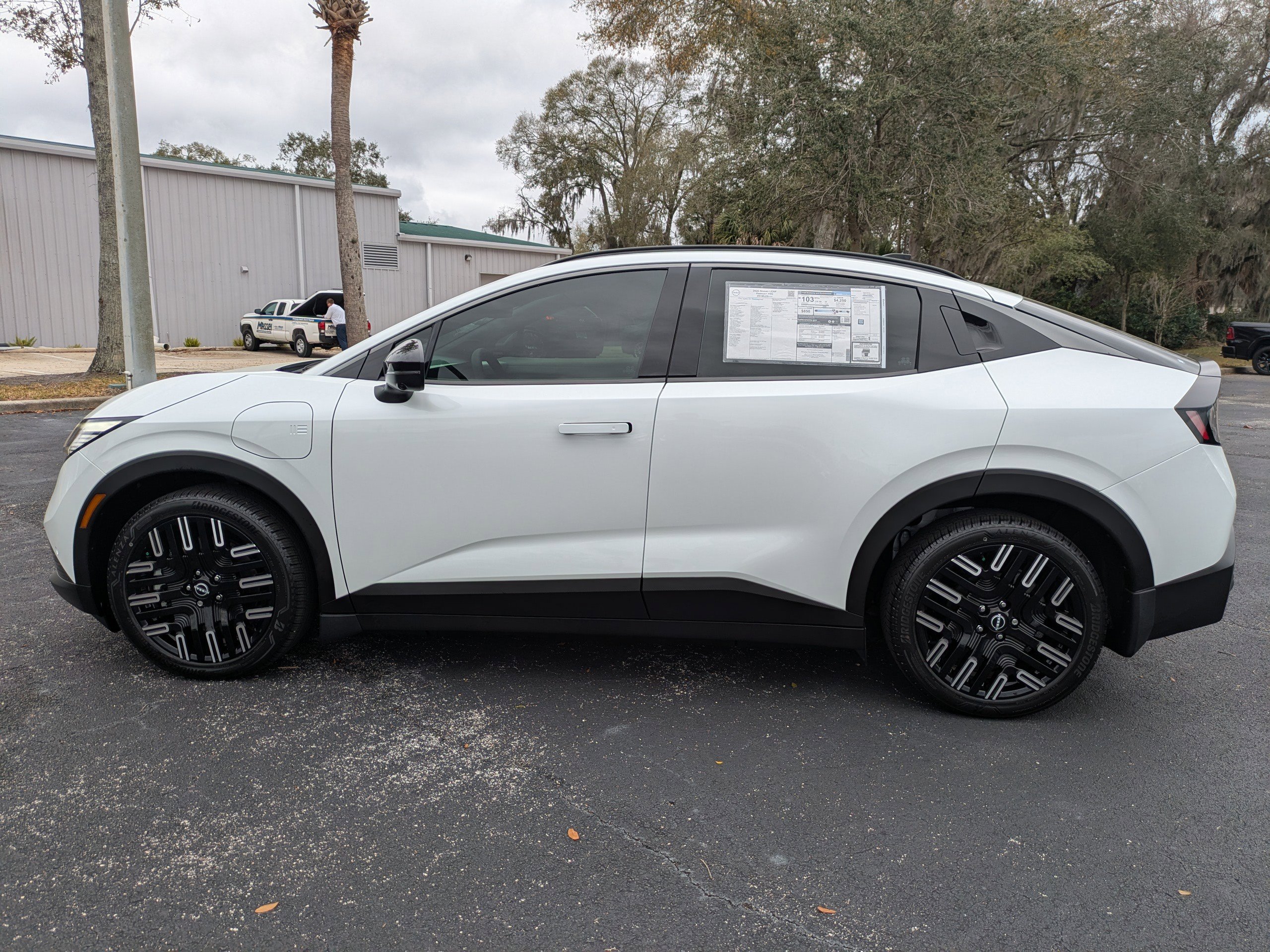 New 2026 Nissan Leaf Platinum+ w/ Cargo Package (Platinum+) image 7