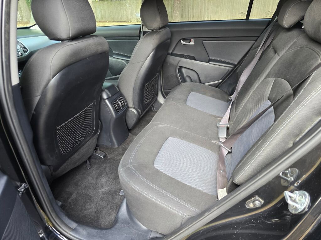 Used 2014 Kia Sportage LX image 17