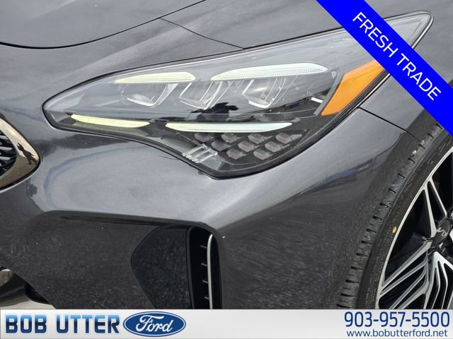 Used 2022 Kia Stinger GT1 w/ Red Interior Color Package RWD image 8