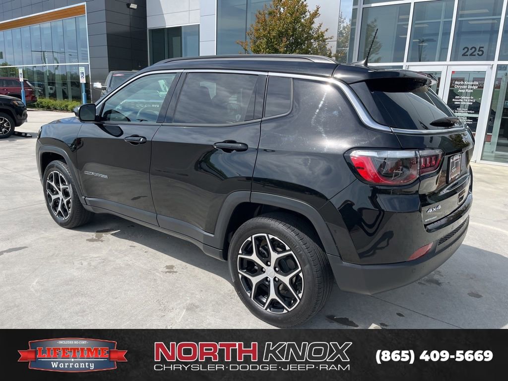 Used 2024 Jeep Compass Limited AWD/4WD image 16