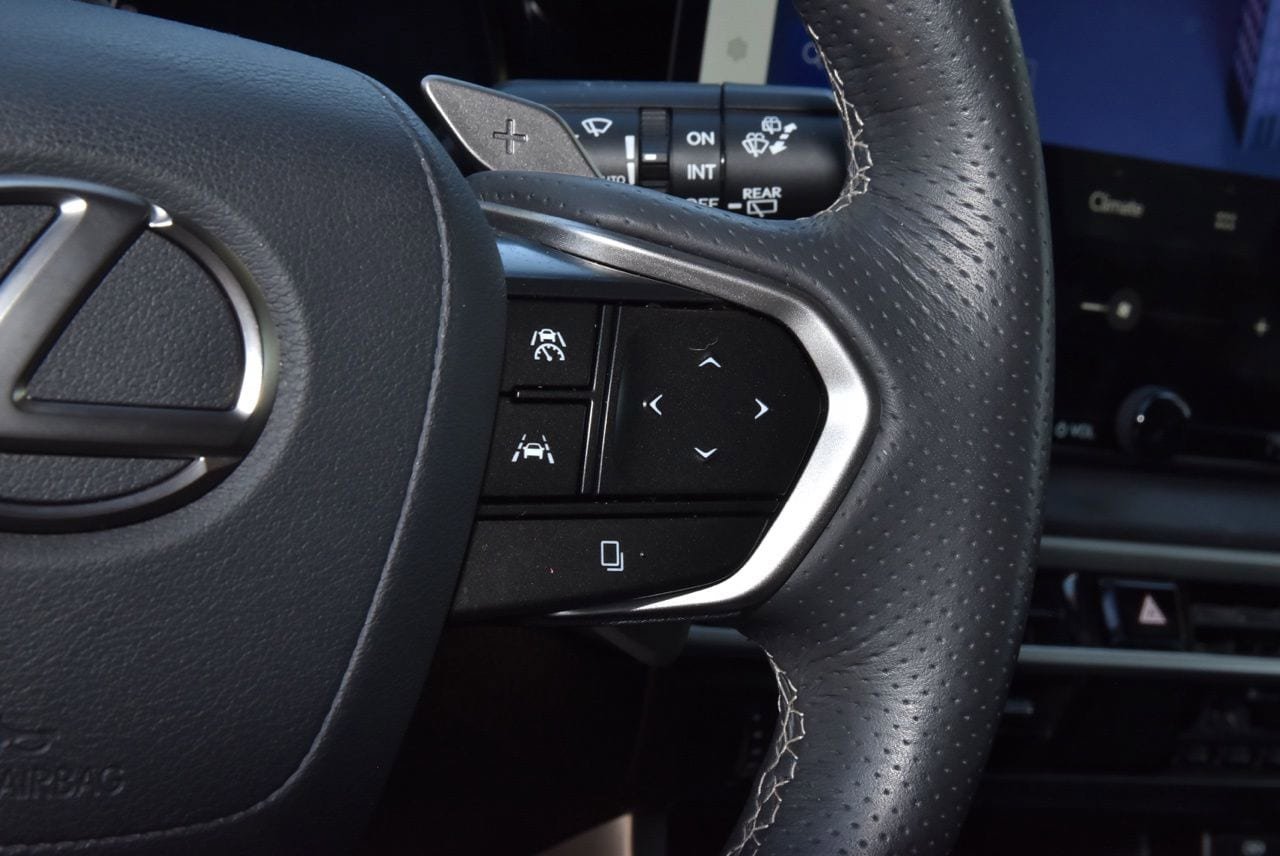 Used 2024 Lexus RX 350 F Sport w/ Convenience Package image 24