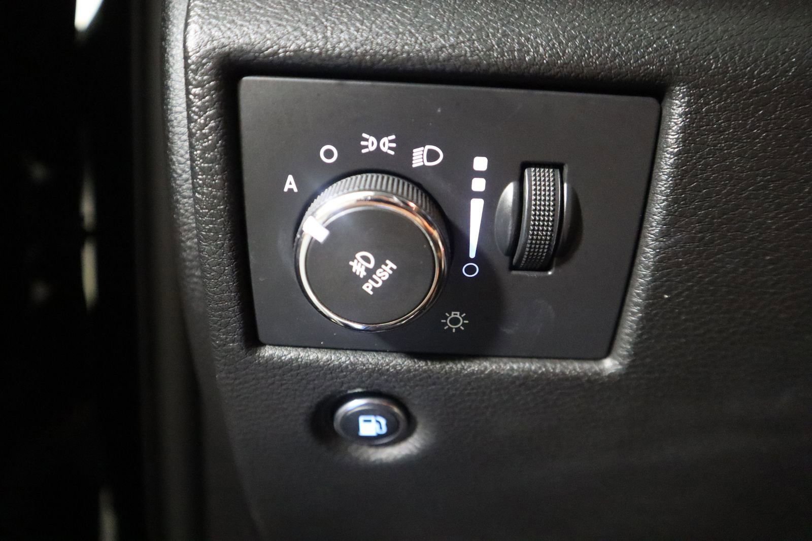 Used 2017 Jeep Grand Cherokee Summit AWD/4WD image 32