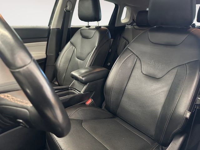 Used 2022 Jeep Compass Limited image 9