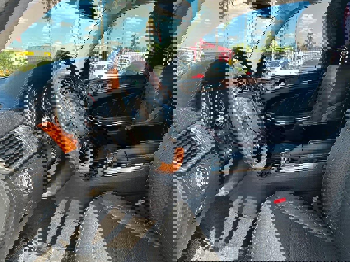 Used 2014 Mercedes-Benz GL 550 4MATIC image 21